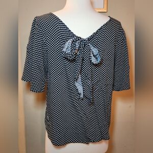 14th & Union Tulip Sleeve Black & White Trellis‎ Grid Pattern Blouse Size Medium